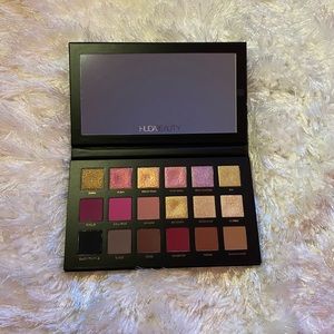 Sephora Makeup - Huda Beauty Rose Gold Remastered Palette Sephora Makeup - Huda Beauty Rose Gold Remastered Palette